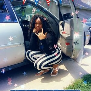 Meet your Posher, Latisa